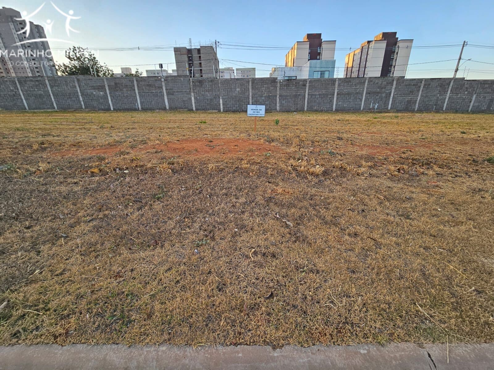Lote/Terreno em Uberlândia - Jardim Espanha