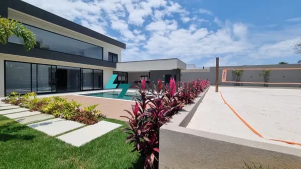 Casa a venda Alto Padrão 3 suítes/ piscina/quadra - Cabreúva - S.P.