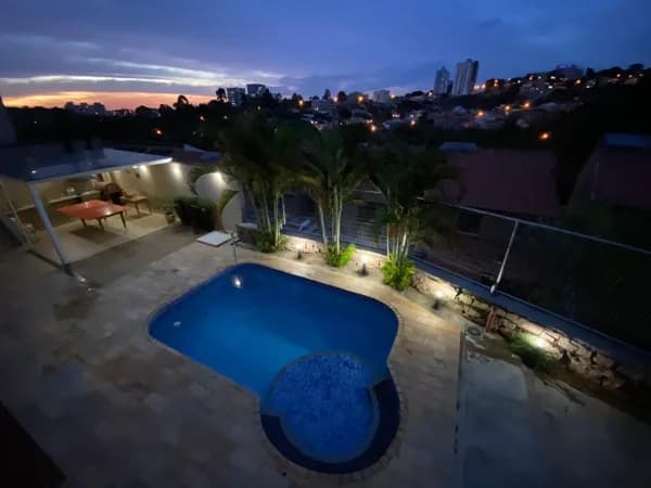 CASA A VENDA - 3 SUÍTES - PISCINA - JD. PAULISTA - JUNDIAÍ - S.P.