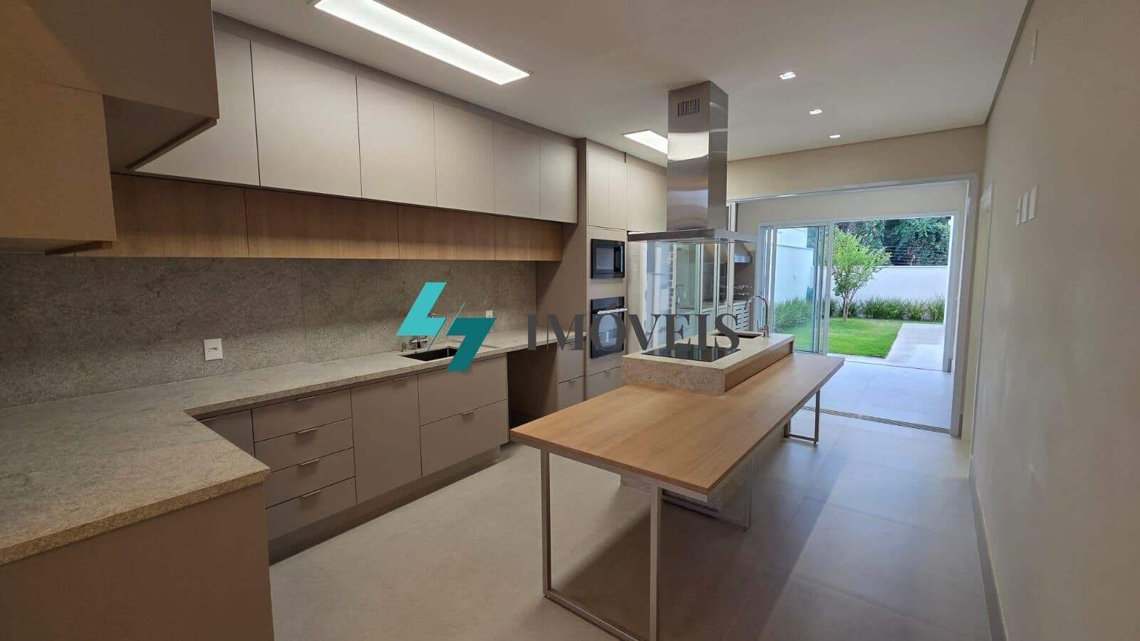 CASA A VENDA ALTO PADRÃO - TÉRREA - 176,00m² - 3 DORMS/1SUÍTE - BRISAS DA MATA - JUNDIAÍ - S.P.