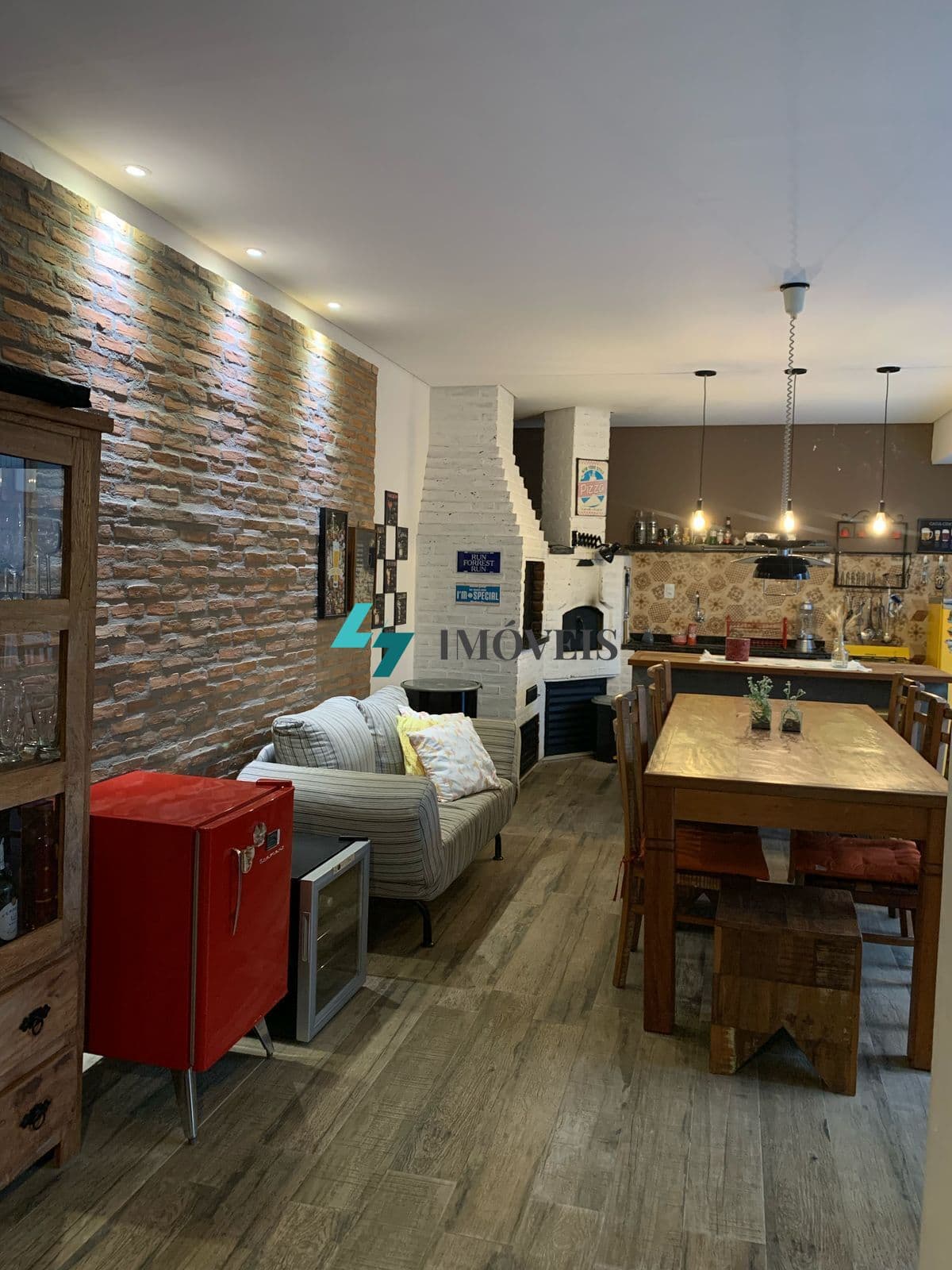 CASA A VENDA CONDOMÍNIO - 140M² - 3 DORMS/1 SUÍTE - VILA DAS PALMEIRAS - JUNDIAÍ - S.P.