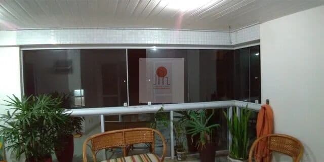 Vendo Apartamento 03 quartos com 02 suítes 02 vagas de garagem....em Itapuã