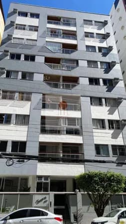 Apartamento com 03 quartos/suíte, na segunda quadra do mar na Praia da Costa..