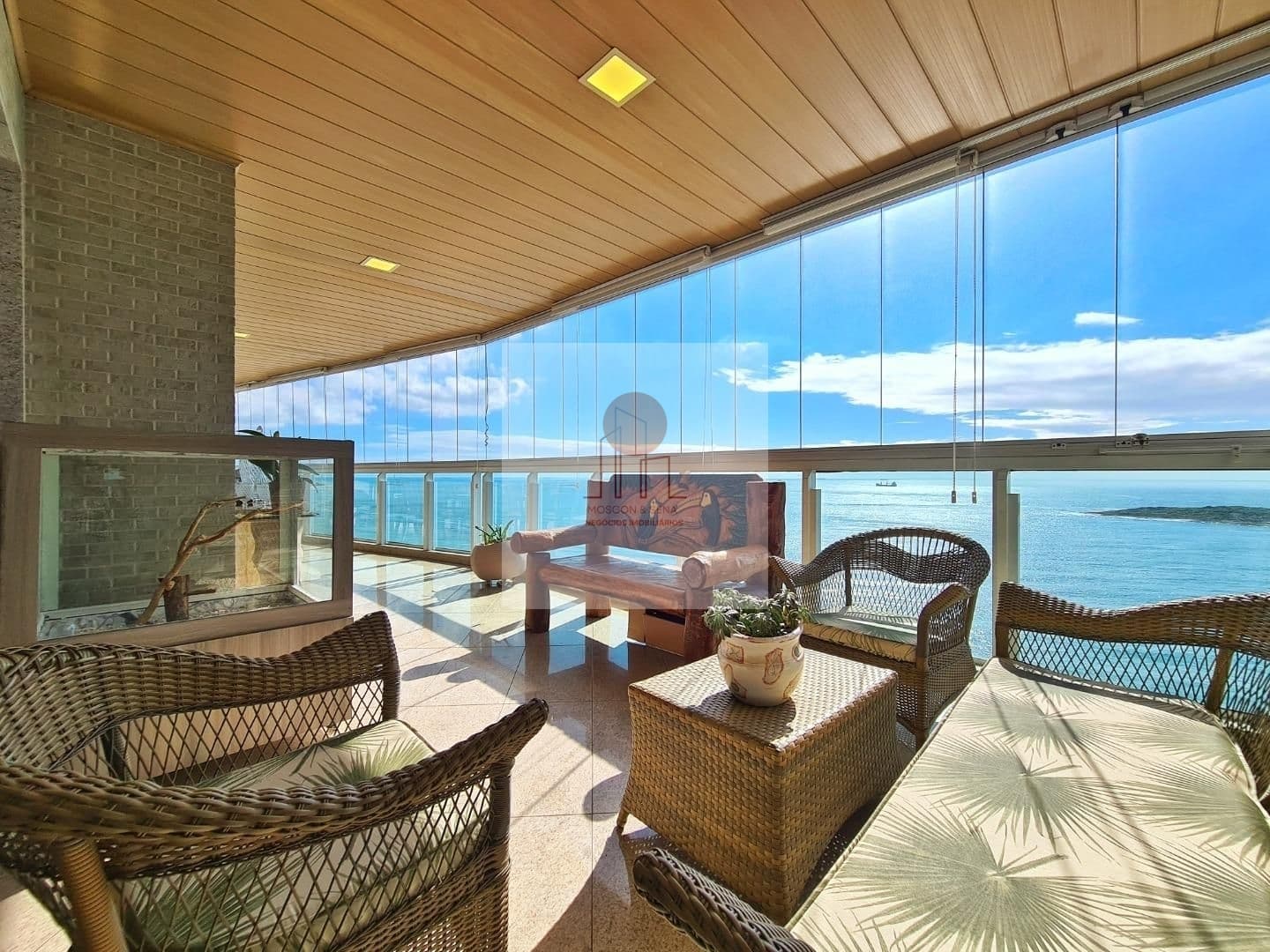 Luxo e Requinte nesse maravilhoso apartamento de frente para o mar na Praia de Itaparica