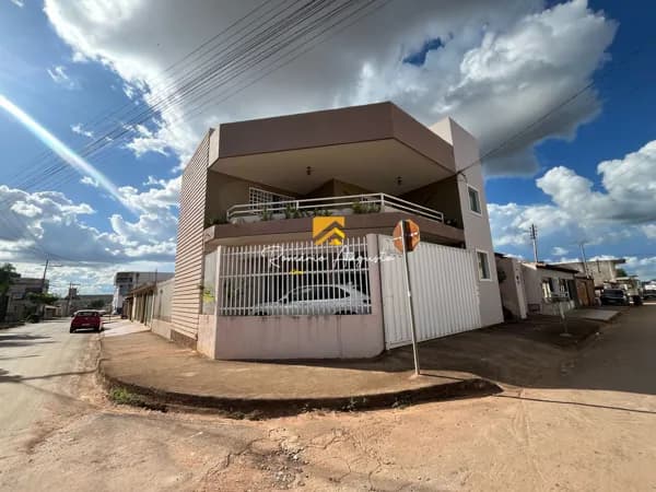 Sobrado em Formosa - Centro