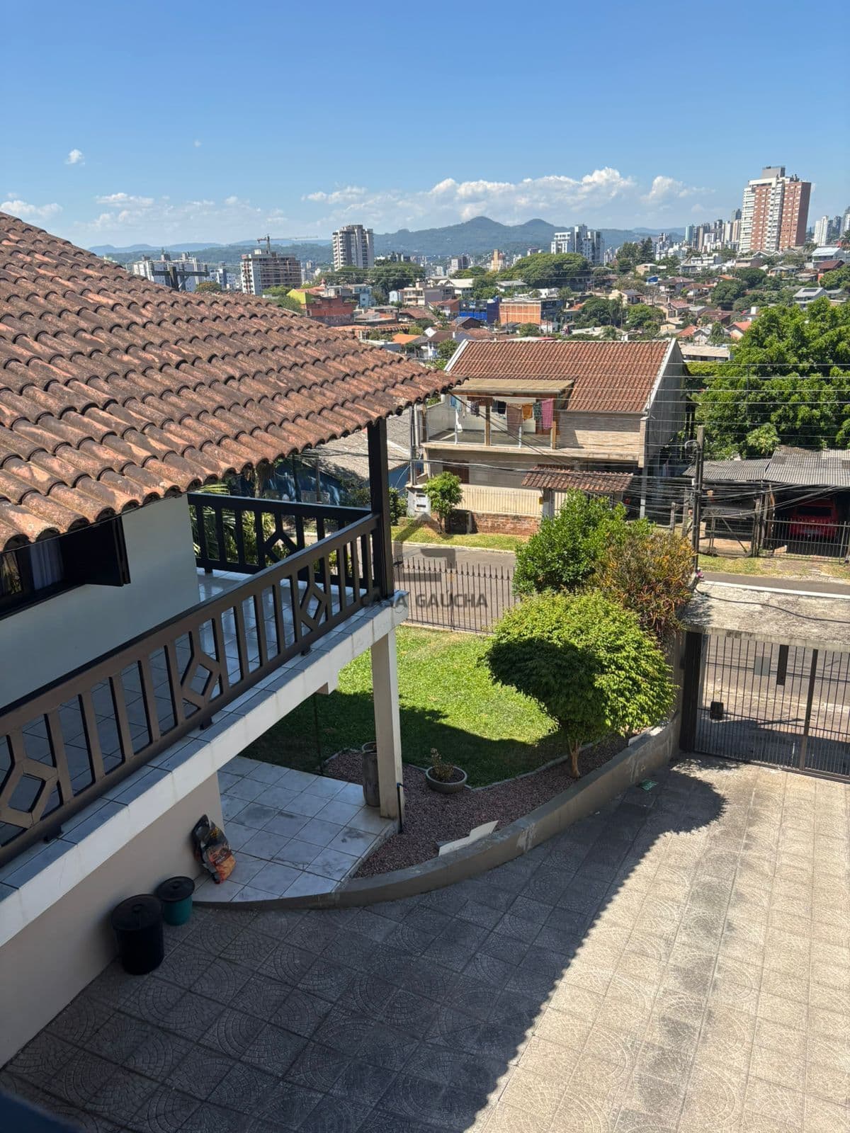 Casa 4 Dorm, Piscina e Múltiplas Possibilidades - Bairro Ideal