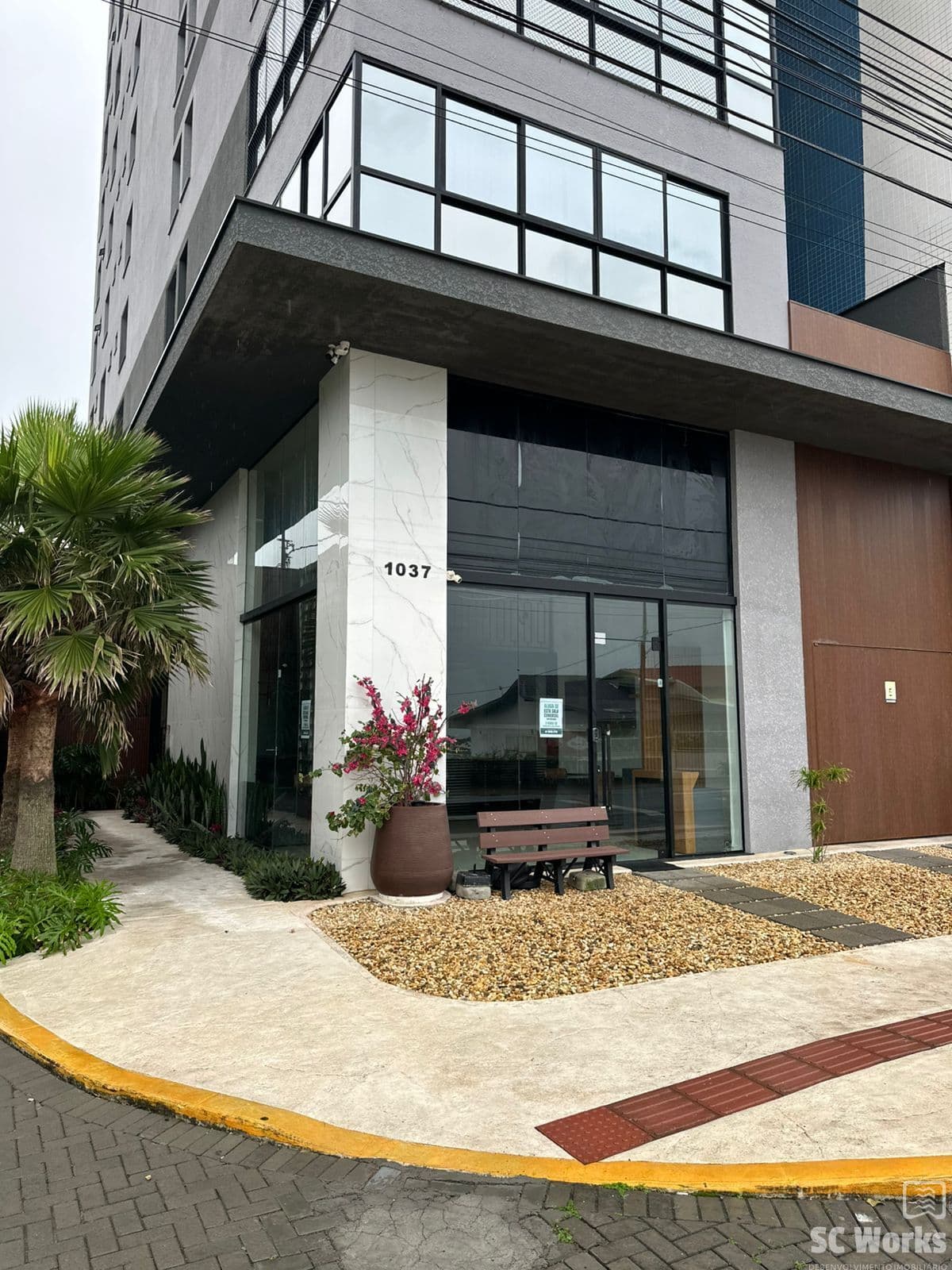 Sala comercial Em edifício em Centro, Balneário Piçarras/SC