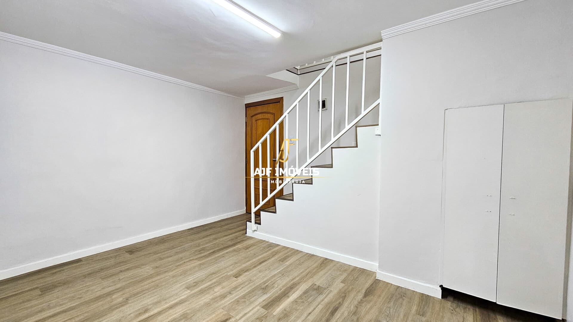 APARMENTO TÉRREIO LOFT REFORMADO COM 55M² E 02 QUARTOS RUA 22