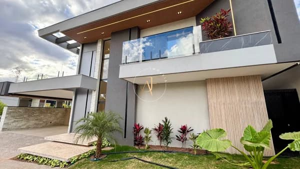 CASA MODERNA NO JOCKEY CLUB COM 4 SUÍTES TERRENO ESCRITURADO