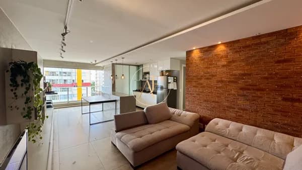 RESIDENCIAL YES - APARTAMENTO 2 QUARTOS - 1 SUÍTE - 68M - REFORMADO