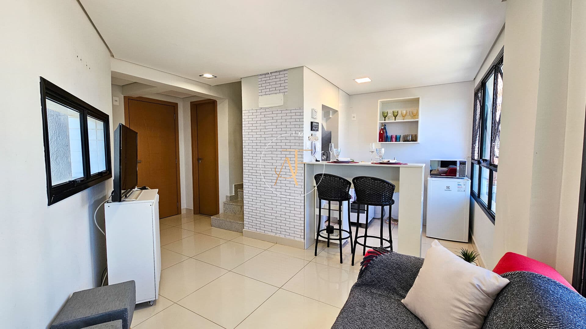 DUPLEX NO RESIDENCIAL SUNSET BOULEVARD 50M² REFORMADO ANDAR ALTO