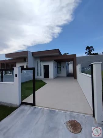 Casa em Florianópolis - São João do Rio Vermelho