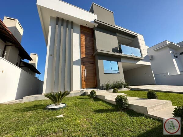 Casa em Florianópolis - S Joao Rio Vermelho