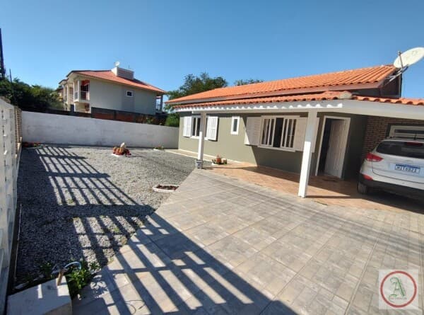 Casa em Florianópolis - São João do Rio Vermelho