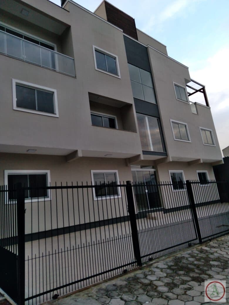 APARTAMENTO 03 DORMITÓRIOS SANTINHO.