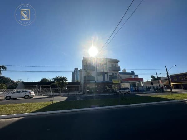 Prédio Comercial e Residêncial