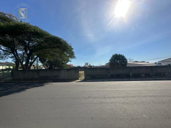 Terreno com viabilidade de construção para 9 pavimentos