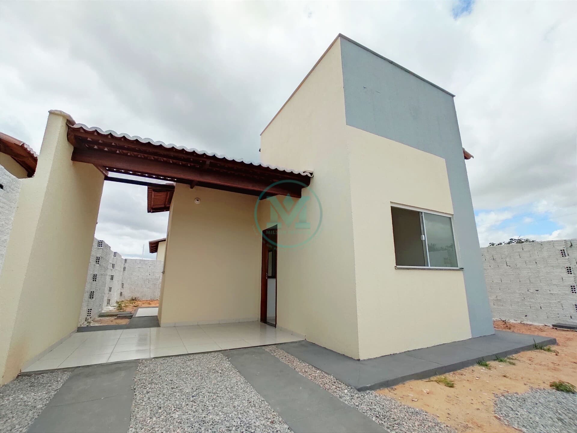 CASA COM TERRENO GRANDE NO BOSQUE DAS TULIPAS EM SGA/RN
