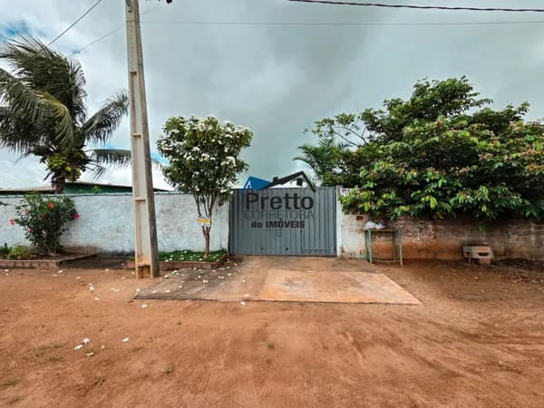 Vende-se Terreno 100% plano localizado próximo a BR 435 no bairro São José em Colorado do Oeste/RO