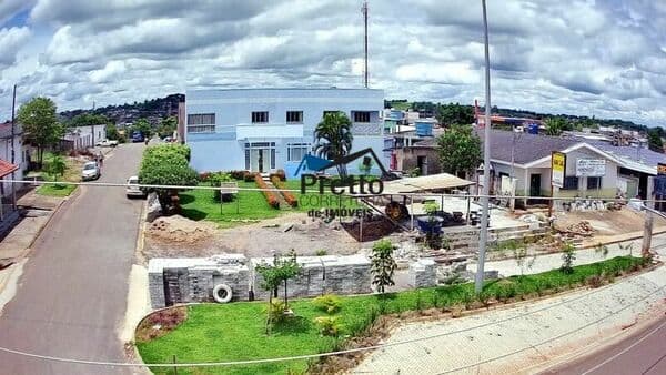 Vende-se Imovel contendo 02 Apartamento e 02 Ponto Comercial e Terreno de Esquina Inteiro no Centro Colorado do Oeste-RO