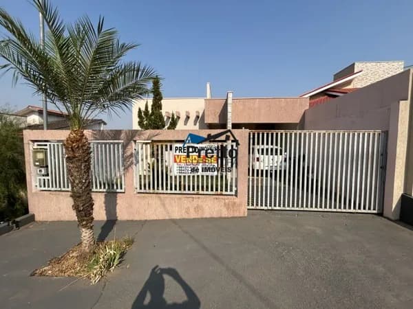 Vende-se casa de Alvenaria com excelente localização em Colorado do Oeste/RO