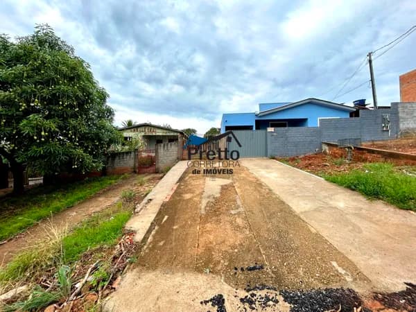 Casa para Alugar com 02 Dormitórios no Bairro Cruzeiro em Colorado