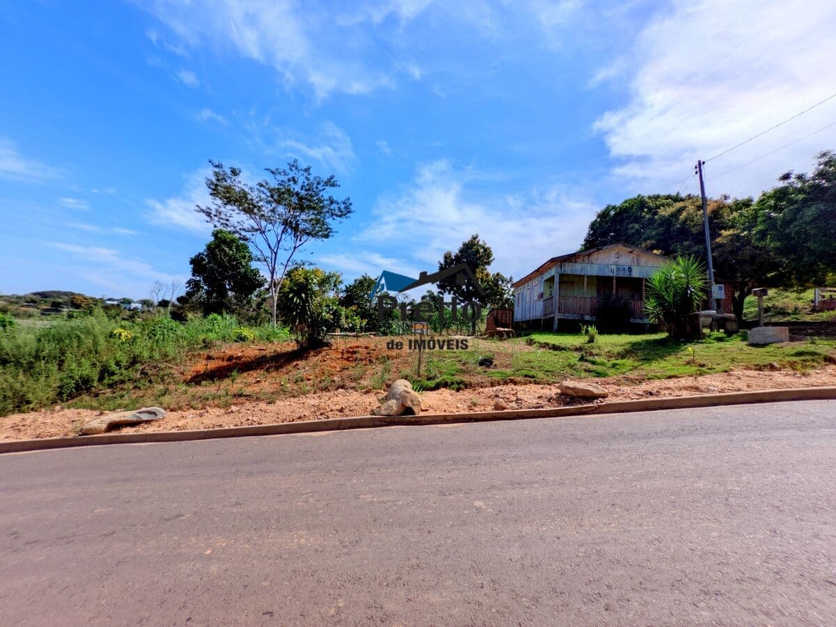 Vende-se Terreno residencial medindo 10x20 metros Localizado no bairro São José em Colorado do Oeste/RO
