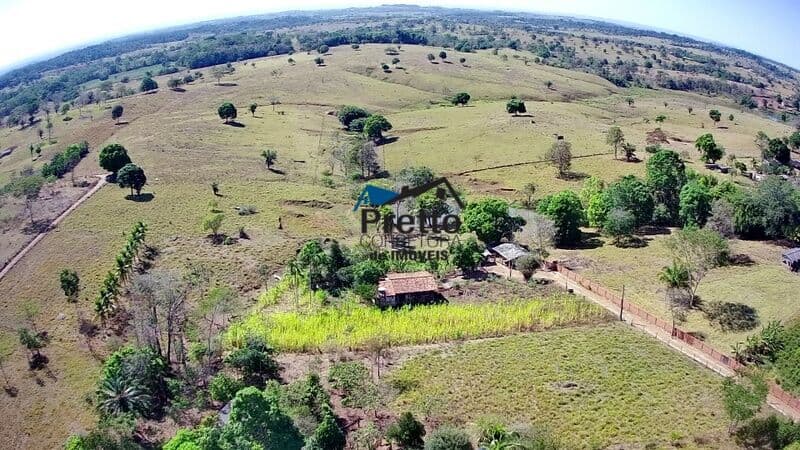 Vende-se Chácara de 01 Alqueire contendo Casa, Energia, Curral e toda Formada Localizada em Colorado do Oeste-RO