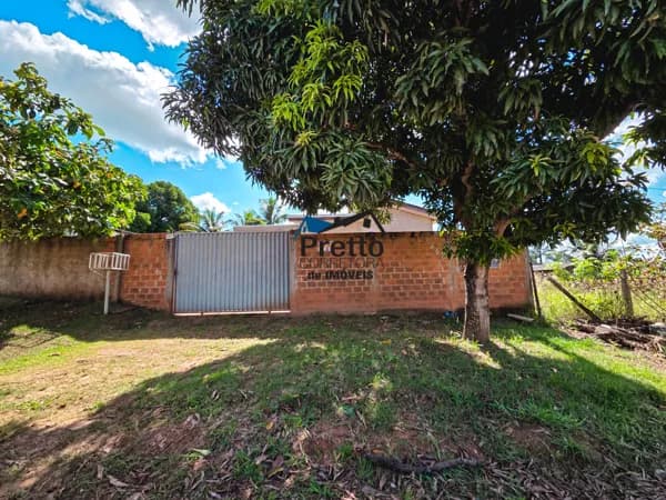 Casa de Alvenaria contendo 2 Dormitórios para Locação no Bairro Jô Sato em Colorado do Oeste-RO.