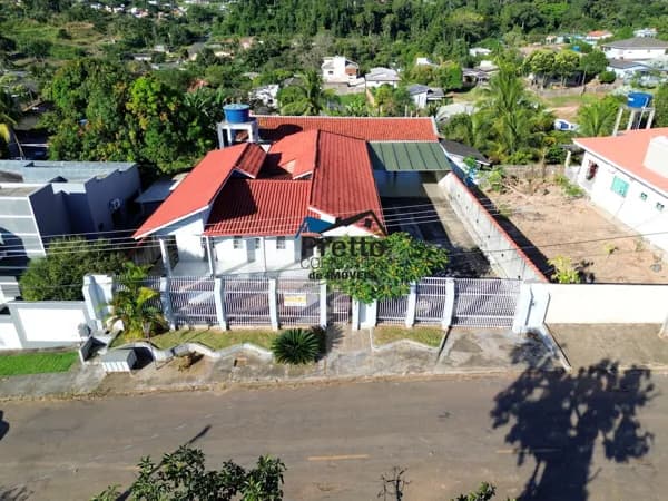 Casa em Colorado do Oeste - Centro