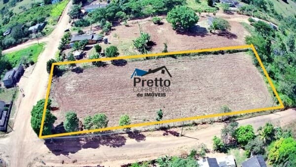 Vende-se Terreno de Esquina medindo 3200 m² próximo do asfalto e de Escola no bairro Cruzeiro em Colorado do Oeste/RO