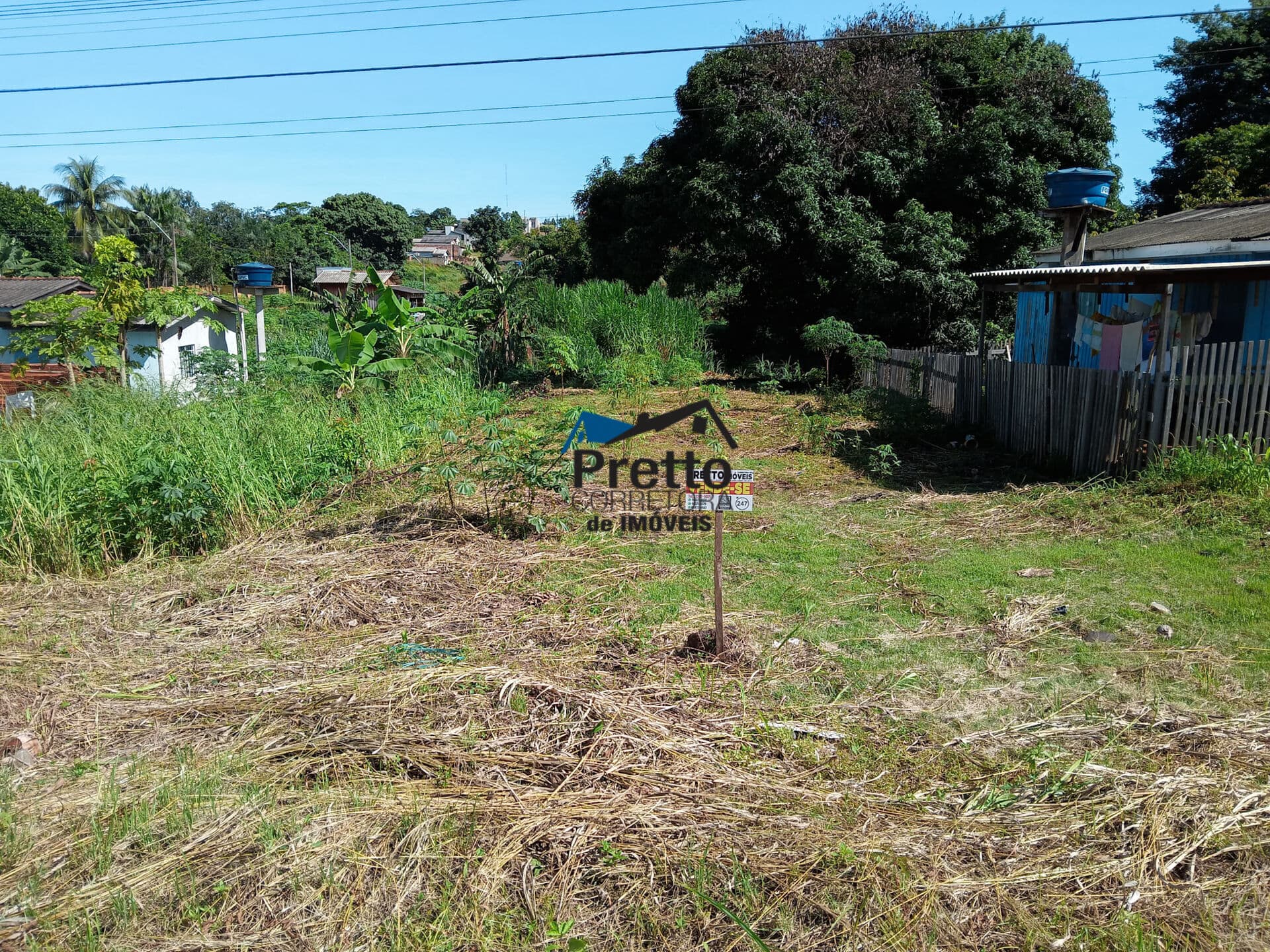 Vende-se Terreno