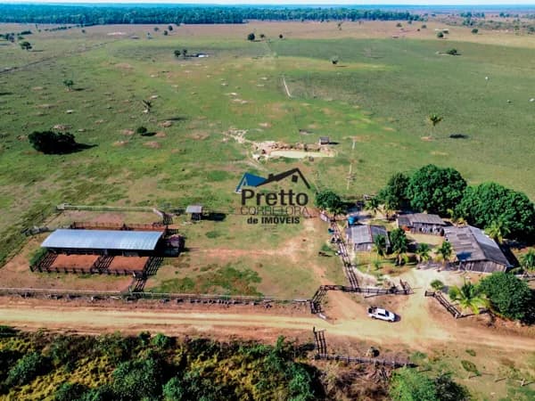 Vende-se Fazenda com Dupla Aptidão medindo 145 Alqueires Localizada próximo das lavouras no Município de Cerejeiras/RO