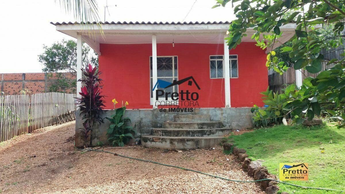 Vende-se Casa em Alvenaria contendo 03 Quartos e 02 Banheiros Localizada no Bairro Cruzeiro em Colorado do Oeste-RO