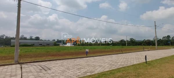 Terreno em Loteamento em Primeira Linha, Criciúma/SC