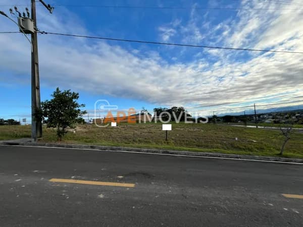Lote a venda Parque das Figueiras Jardim Angélica Criciúma