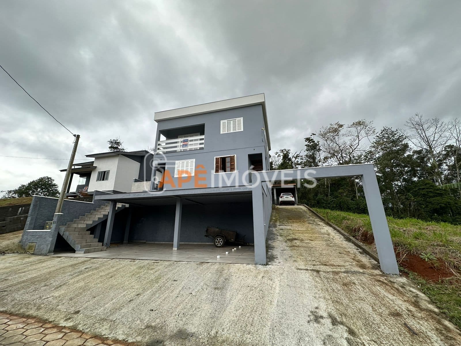 CASA MOBILIADA EM SIDERÓPOLIS