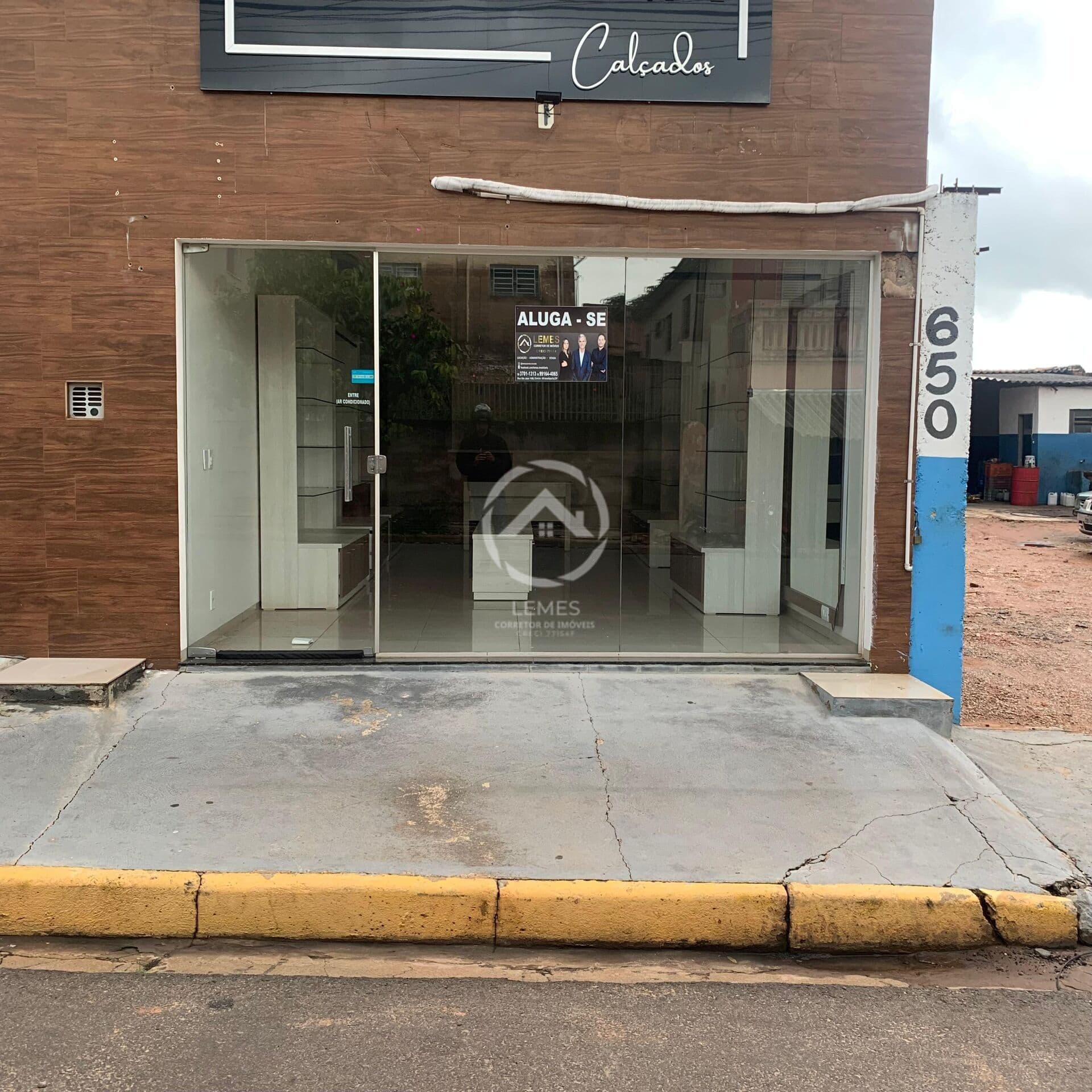 Sala/Conjunto em Mirandópolis - Centro
