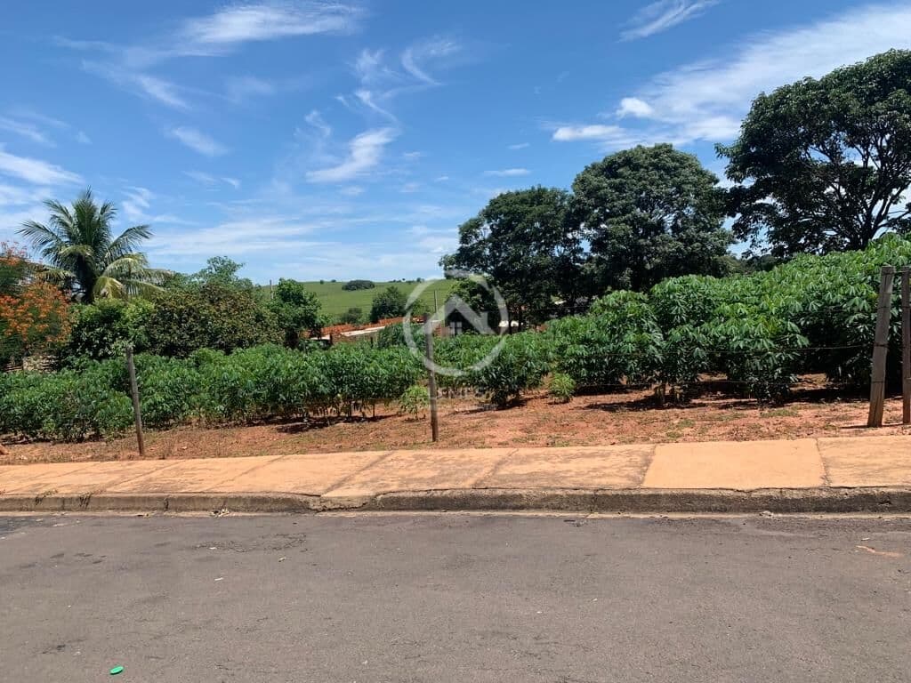 Lote/Terreno em Mirandópolis - Jardim Aeroporto