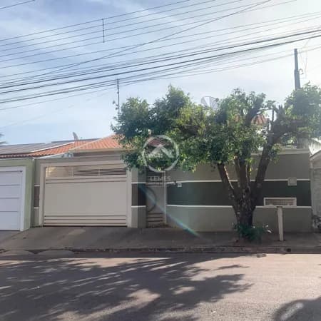 Casa em Mirandópolis - Jardim Aeroporto I