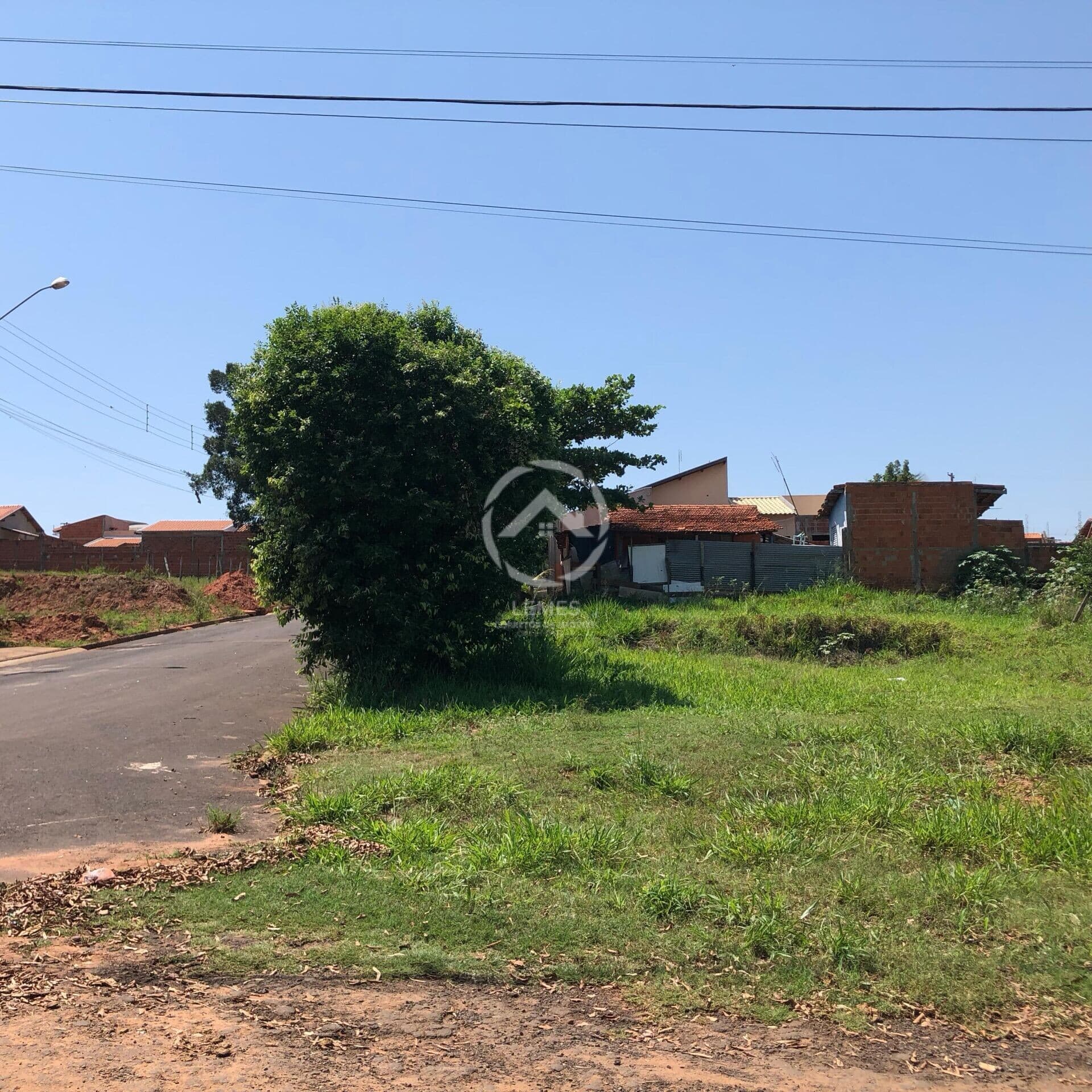 Lote/Terreno em Mirandópolis - Jardim São Lourenço de Fátima