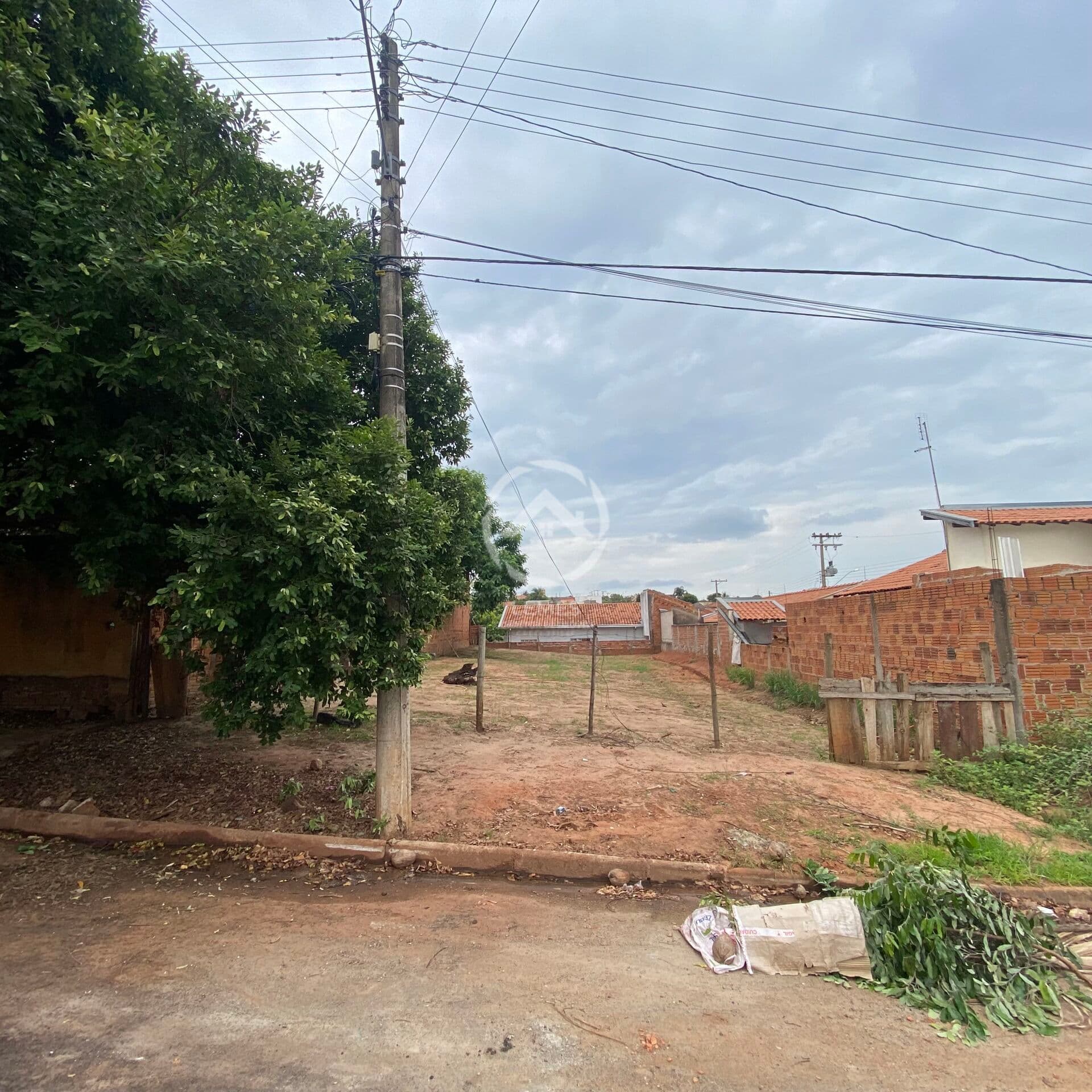 Lote/Terreno em Mirandópolis - Jardim Santa Rosa