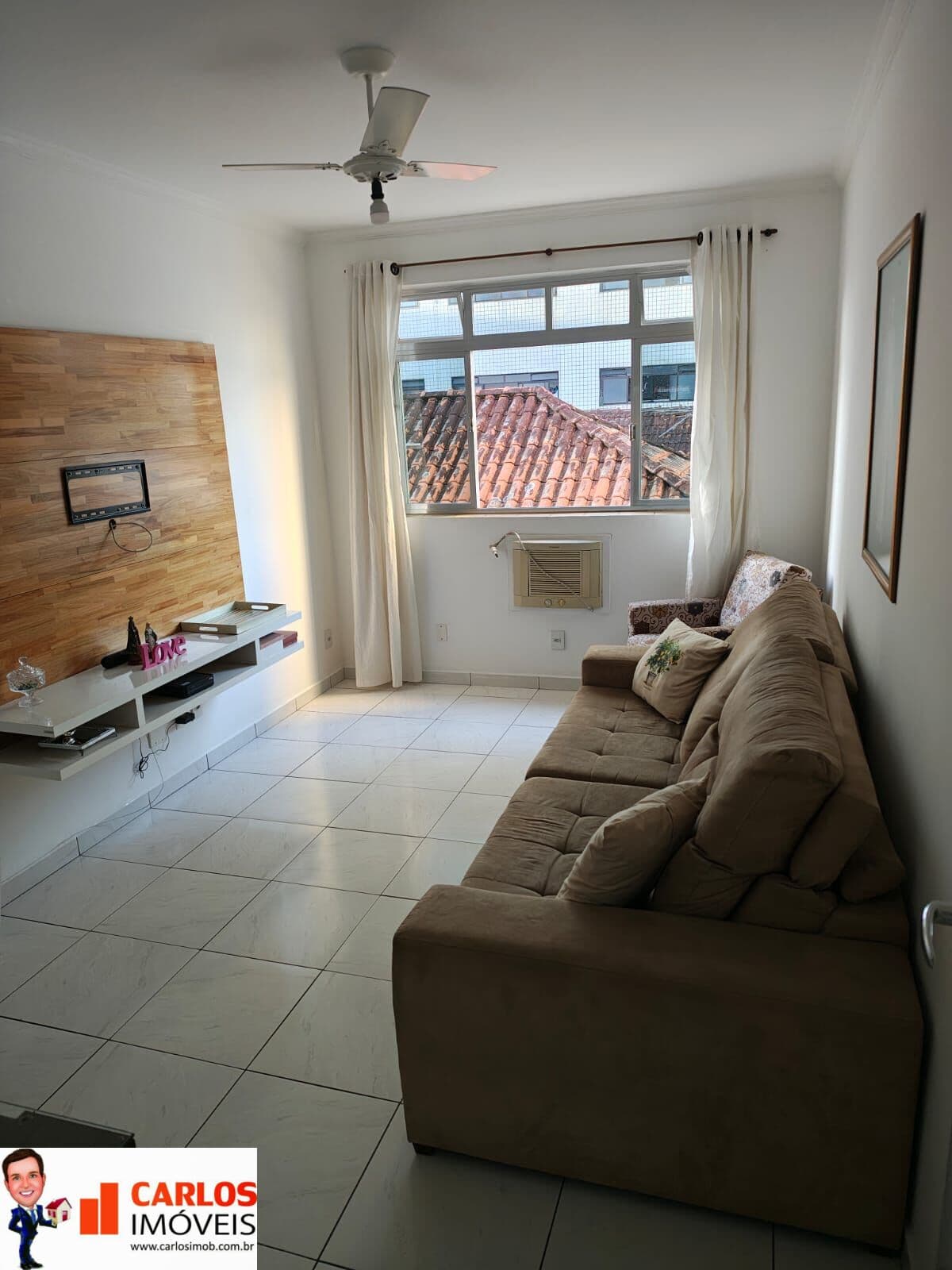 APARTAMENTO 2 DORMITÓRIOS - PRÉDIO COM GARAGEM - MUITO BEM LOZALIZADO
