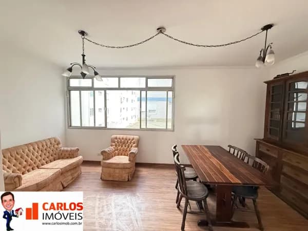 Oportunidade! Apartamento com 2 dormitórios, dependência e 2 vagas de garagem!