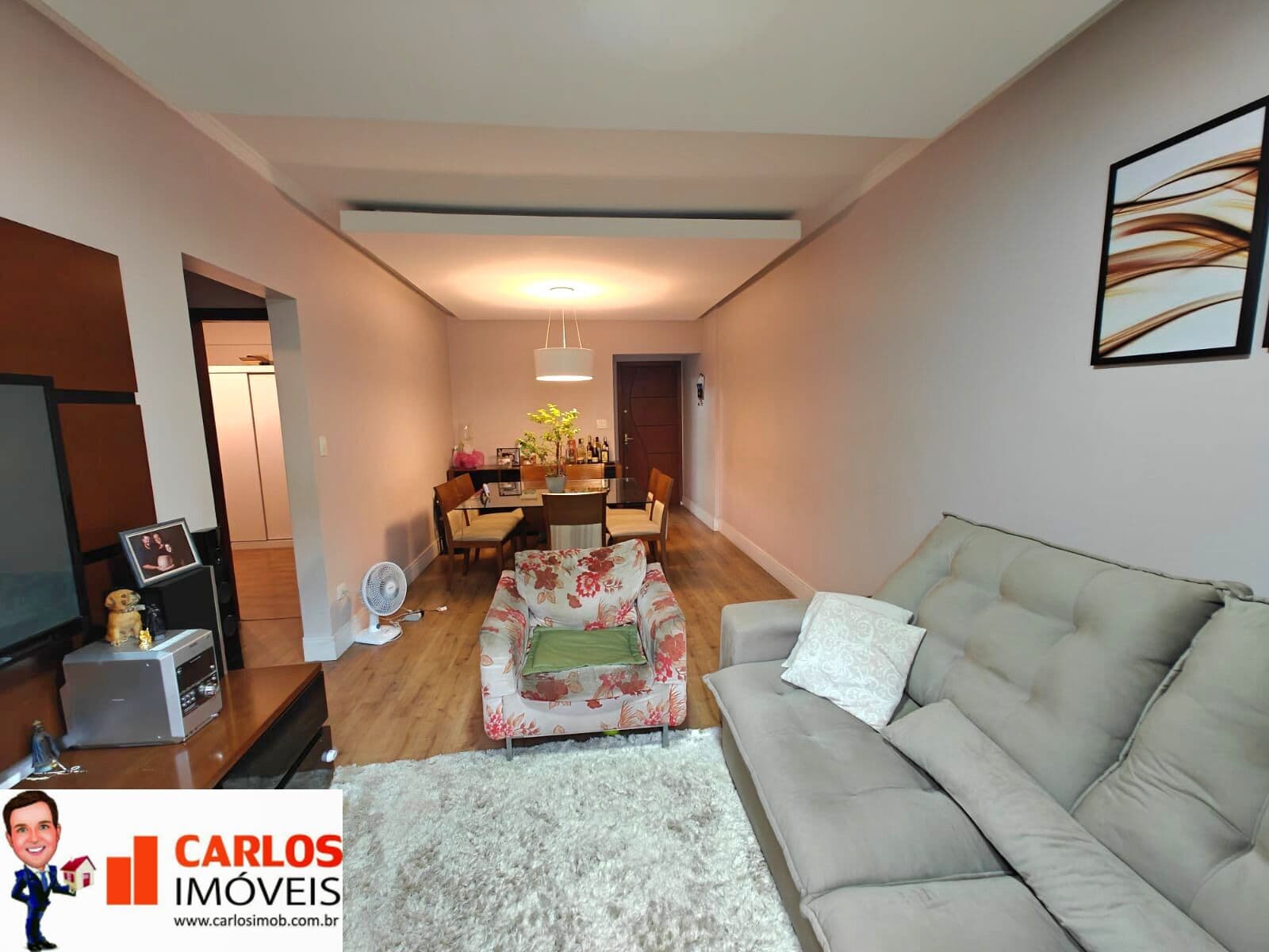 Apartamento Padrão em condomínio bem estruturado,bonito,bem localizado, calmo e super organizado. Cômodos espaçoso e aconchegante.