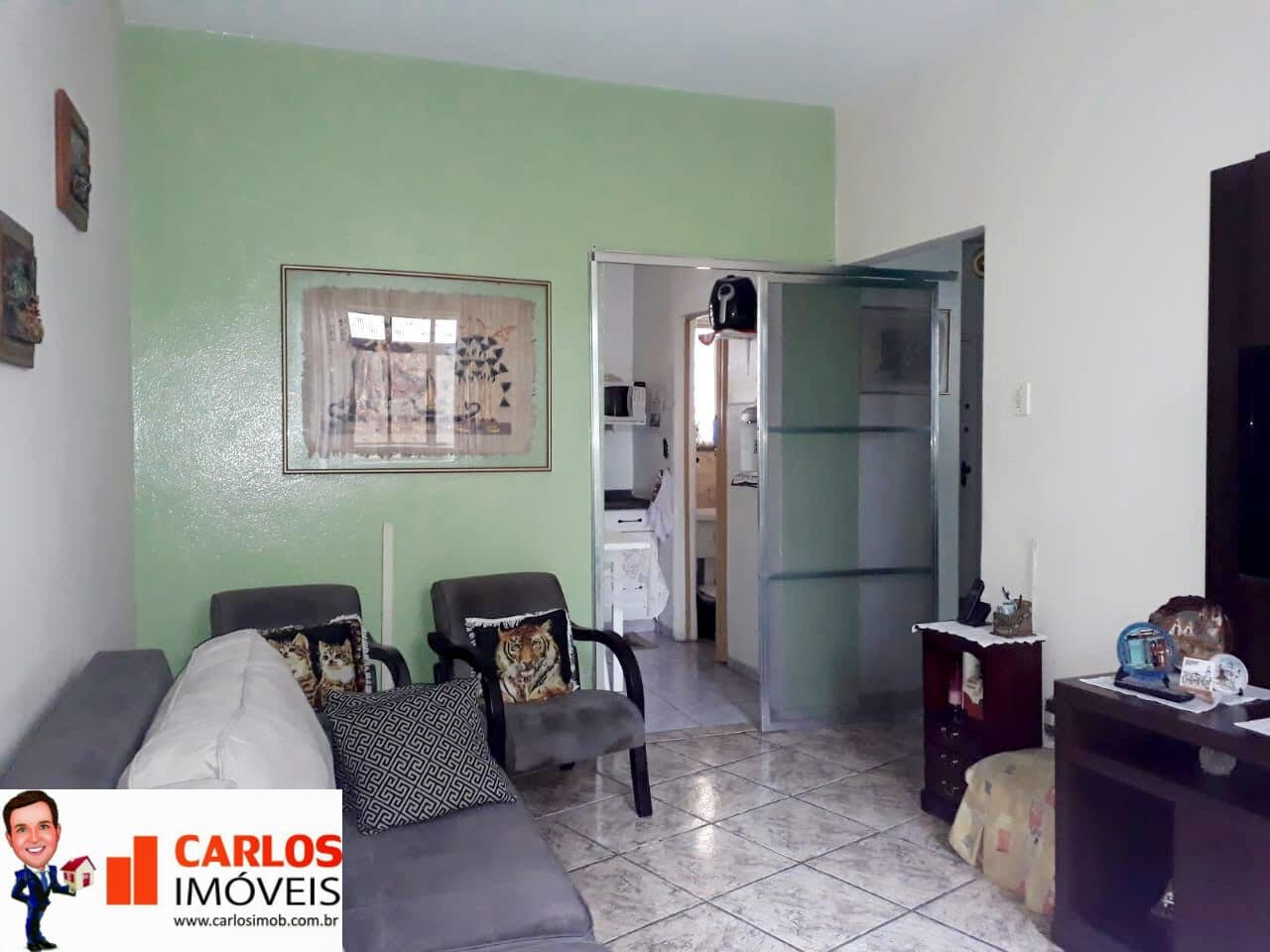 Térreo elevado, 2 quartos, sala, cozinha, banheiro, área de serviço, porão funcional, amplo 78m²