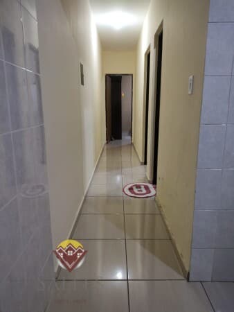 Casa Térrea com 2 Dormitórios e 3 Vagas na Garagem