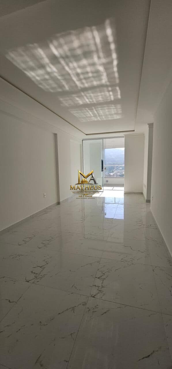 APARTAMENTO NOVO À VENDA EM ITAPEMA!