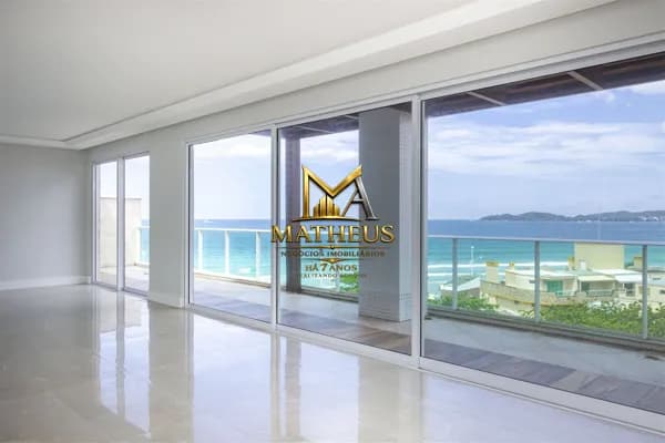 AMPLO APARTAMENTO COM VISTA PARA O MAR EM BOMBINHAS!