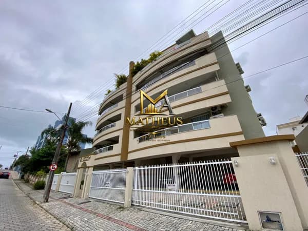 🌊 APARTAMENTO EM BOMBAS — CONFORTO E LOCALIZAÇÃO PRIVILEGIADA! 🌊
